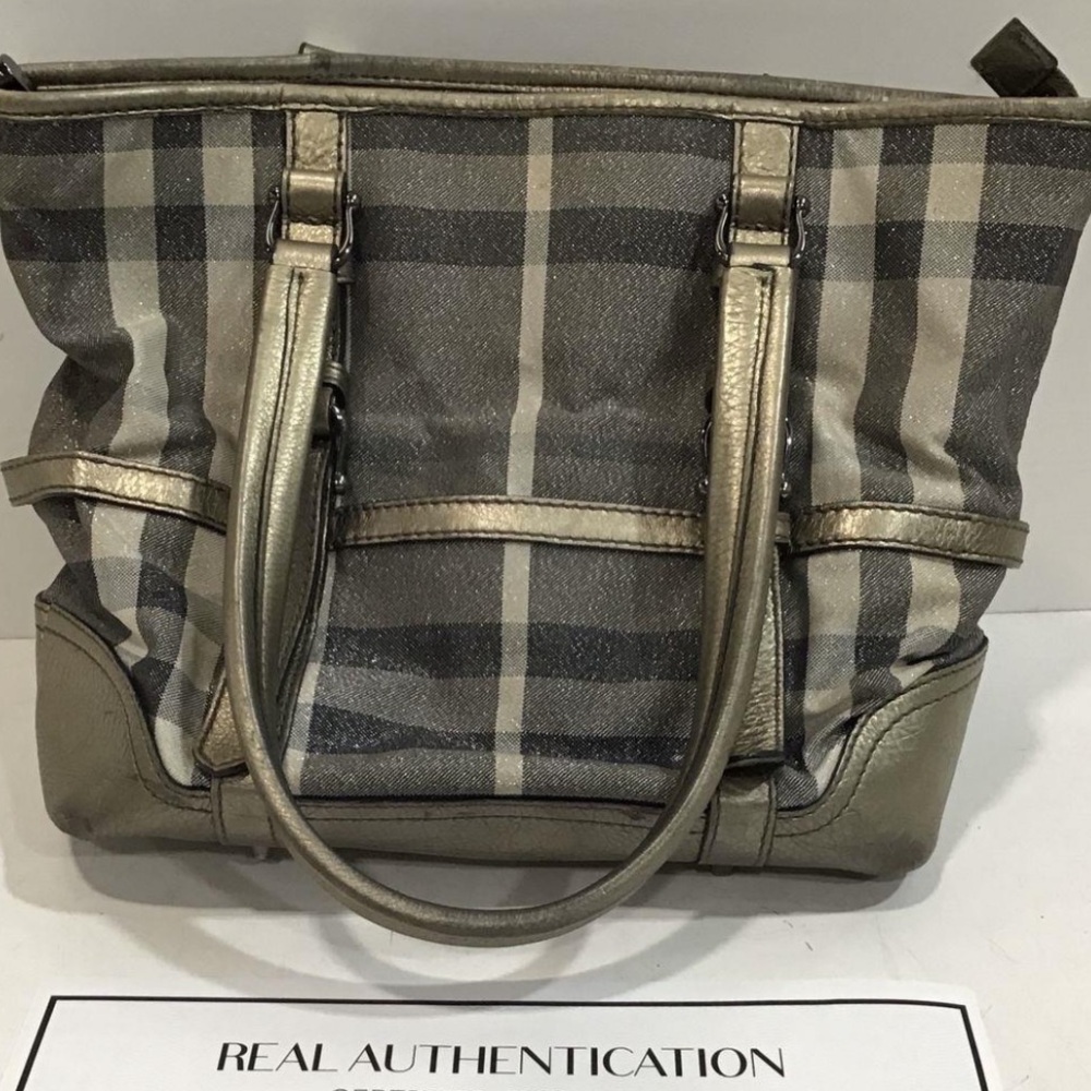 Women’s Burberry Silver Shimmer Check Degrade Buckle Tote Bag - Picture 2 of 9